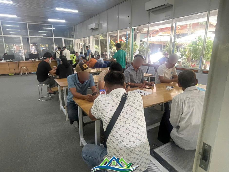 “Cá mập” từng mang hàng trăm tỉ đồng mua đất nền phía Nam, giờ thế nào? “Cá mập” từng mang hàng trăm tỉ đồng mua đất nền phía Nam, giờ thế nào?