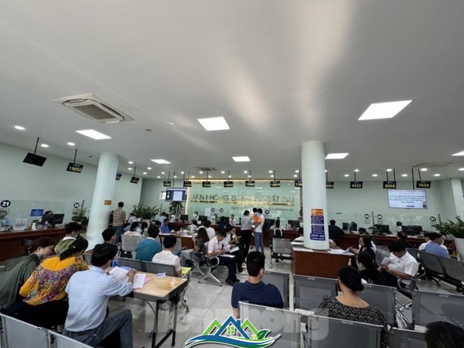 Áp thuế 20% khi bán BĐS: Tính chưa đủ sẽ khiến giá tiếp tục tăng, người mua khó tiếp cận nhà ở Áp thuế 20% khi bán BĐS: Tính chưa đủ sẽ khiến giá tiếp tục tăng, người mua khó tiếp cận nhà ở