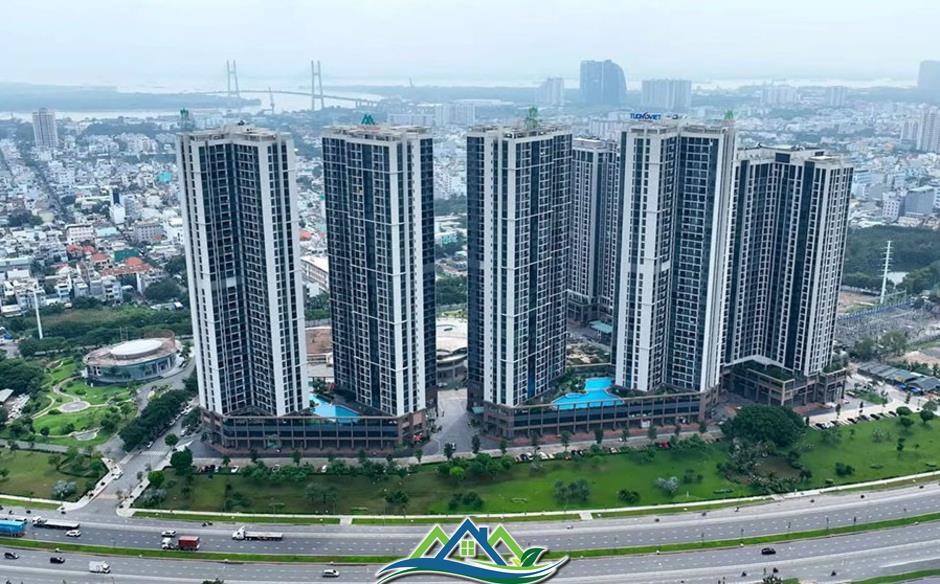 Bất động sản rớt giá trăm tỷ sau 1 tháng