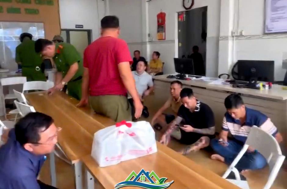Bắt giữ Phạm Ngọc Thạch Bắt giữ Phạm Ngọc Thạch
