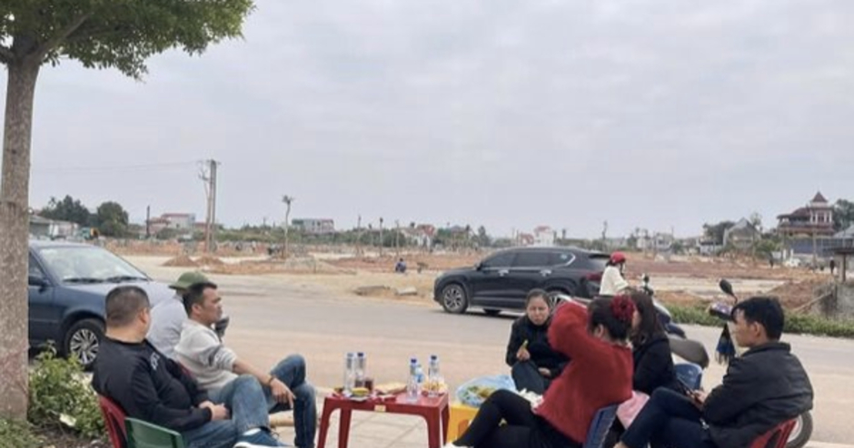 Bát nháo đào tạo môi giới bất động sản: Nguy cơ môi giới không chuyên “thổi giá” gây sốt ảo thị trường