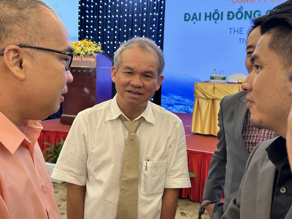 Bầu Đức bất ngờ tái xuất mảng bất động sản sau 3 tháng tuyên bố “Không bao giờ làm, dù một năm lời 1.000 tỷ đồng” Bầu Đức bất ngờ tái xuất mảng bất động sản sau 3 tháng tuyên bố “Không bao giờ làm, dù một năm lời 1.000 tỷ đồng”