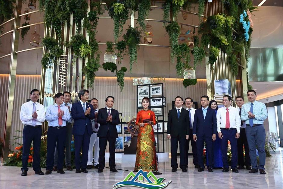 Bí thư Thành ủy TP HCM dự lễ khánh thành Trung tâm Tài chính quốc tế cao 55 tầng Bí thư Thành ủy TP HCM dự lễ khánh thành Trung tâm Tài chính quốc tế cao 55 tầng