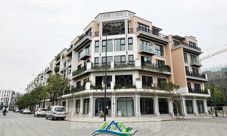 Bỏ công chứng cho tặng BĐS: Chuyên gia cảnh báo rủi ro, kẽ hở lách thuế? Bỏ công chứng cho tặng BĐS: Chuyên gia cảnh báo rủi ro, kẽ hở lách thuế?