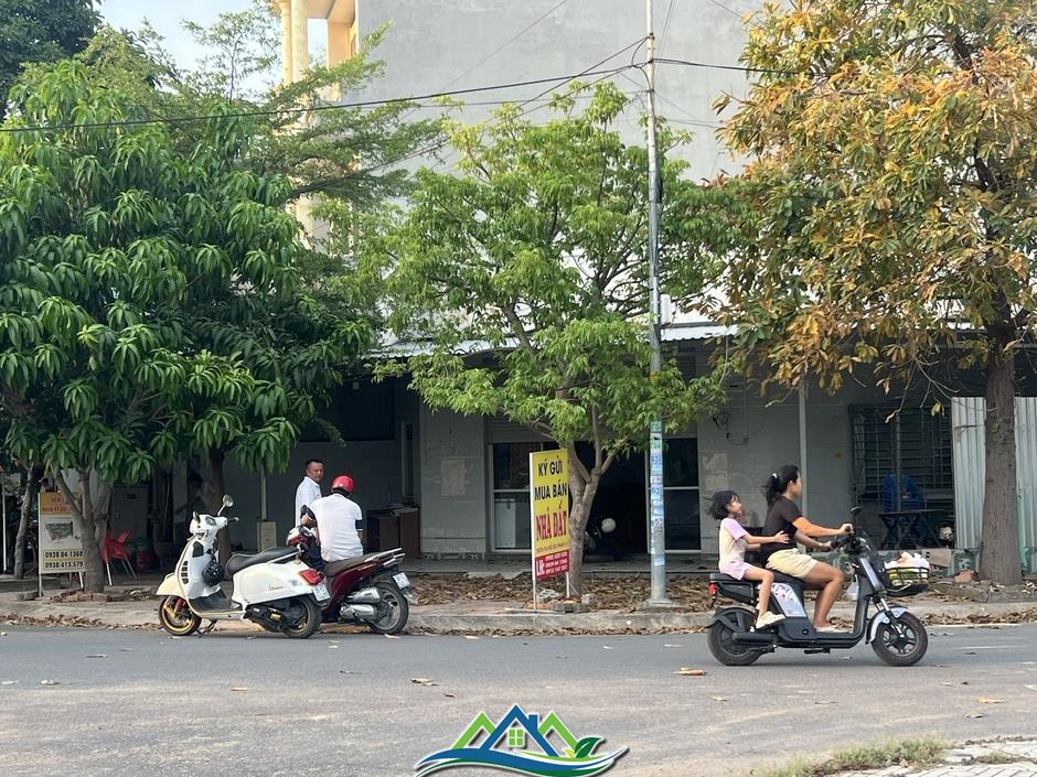 Bộ Tài chính nghiên cứu áp thuế 20% trên lãi chuyển nhượng nhà đất Bộ Tài chính nghiên cứu áp thuế 20% trên lãi chuyển nhượng nhà đất