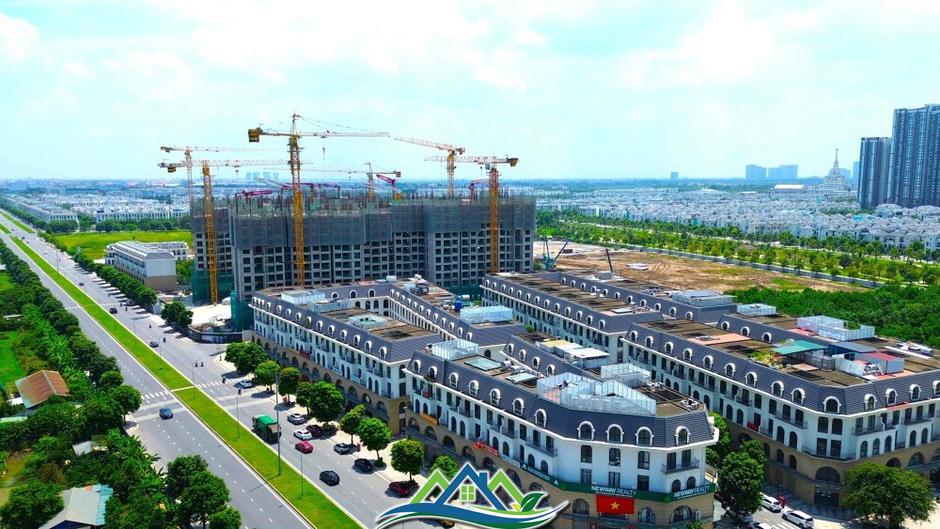 'Bùng nổ' nguồn cung nhà ở nhưng giá không ngừng tăng