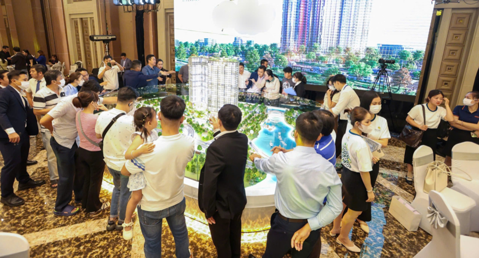Cả thị trường địa ốc phía Đông Tp.HCM trở lại chặng đua cuối năm: Hạ tầng bám sát tiến độ, doanh nghiệp tận dụng thời cơ tăng tốc sản phẩm Cả thị trường địa ốc phía Đông Tp.HCM trở lại chặng đua cuối năm: Hạ tầng bám sát tiến độ, doanh nghiệp tận dụng thời cơ tăng tốc sản phẩm