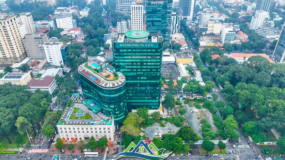 Cận cảnh 2 khu 'đất vàng' ở phường đắt đỏ nhất TPHCM được xin làm bãi gửi xe, tạo mảng xanh Cận cảnh 2 khu 'đất vàng' ở phường đắt đỏ nhất TPHCM được xin làm bãi gửi xe, tạo mảng xanh