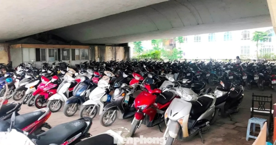 Cận cảnh các gầm cầu Hà Nội 