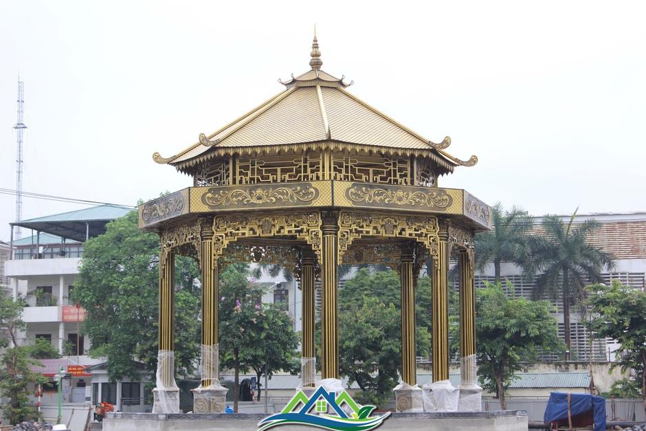 Cận cảnh đập dâng trong quá trình Cận cảnh đập dâng trong quá trình