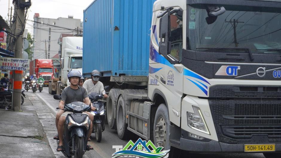 Cận cảnh đoạn đường 'tử thần' ở TPHCM sắp được mở rộng