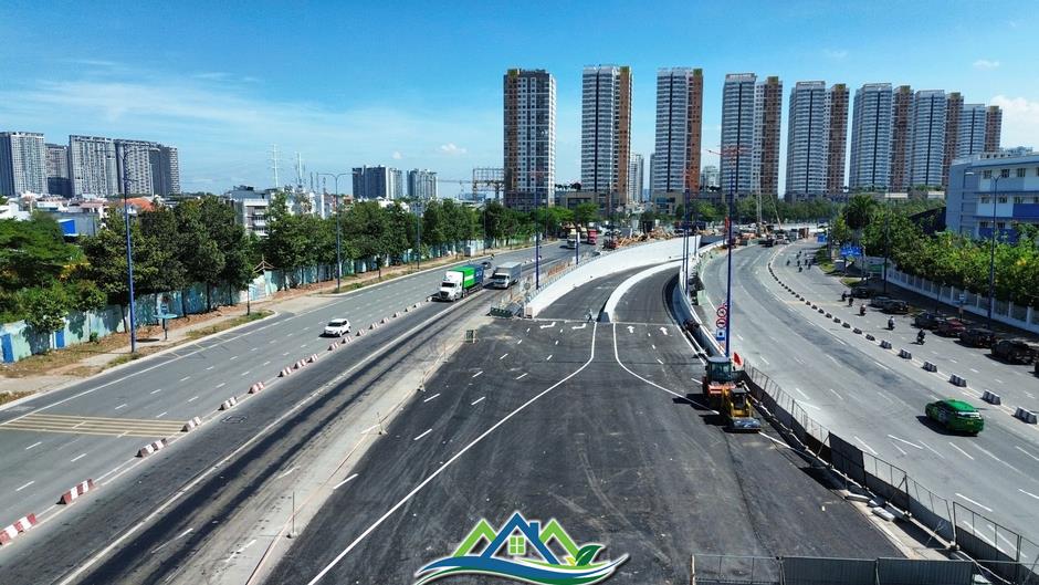 Cận cảnh hầm chui tại nút giao phía Đông TPHCM sắp thông xe Cận cảnh hầm chui tại nút giao phía Đông TPHCM sắp thông xe