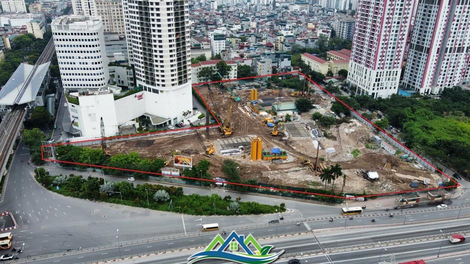 Cận cảnh khu 'đất vàng' 3 mặt tiền ở Hà Nội được đổi chủ sau nhiều năm bỏ hoang Cận cảnh khu 'đất vàng' 3 mặt tiền ở Hà Nội được đổi chủ sau nhiều năm bỏ hoang