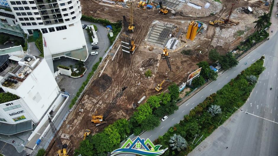 Cận cảnh khu 'đất vàng' 3 mặt tiền ở Hà Nội được đổi chủ sau nhiều năm bỏ hoang Cận cảnh khu 'đất vàng' 3 mặt tiền ở Hà Nội được đổi chủ sau nhiều năm bỏ hoang