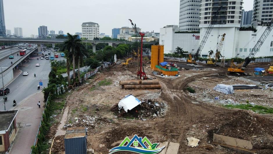 Cận cảnh khu 'đất vàng' 3 mặt tiền ở Hà Nội được đổi chủ sau nhiều năm bỏ hoang Cận cảnh khu 'đất vàng' 3 mặt tiền ở Hà Nội được đổi chủ sau nhiều năm bỏ hoang