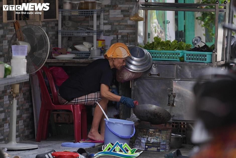 Cận cảnh khu phố siêu nhỏ, bít bùng không lối thoát ở trung tâm TP.HCM Cận cảnh khu phố siêu nhỏ, bít bùng không lối thoát ở trung tâm TP.HCM