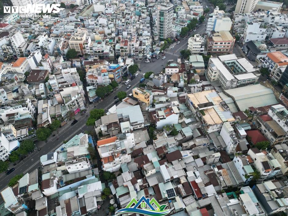 Cận cảnh khu phố siêu nhỏ, bít bùng không lối thoát ở trung tâm TP.HCM Cận cảnh khu phố siêu nhỏ, bít bùng không lối thoát ở trung tâm TP.HCM