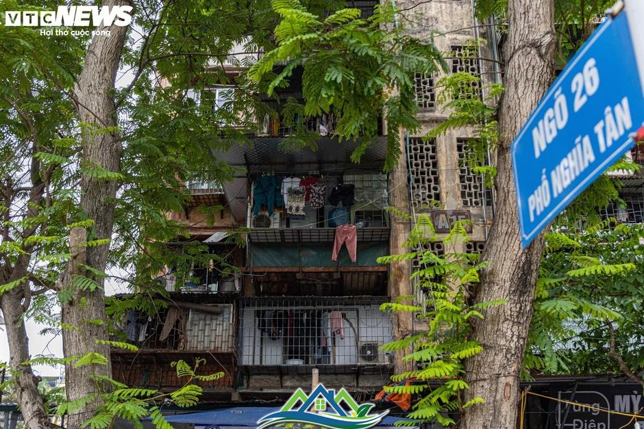 Cận cảnh khu tập thể cũ nát sắp biến thành cao ốc ở Hà Nội Cận cảnh khu tập thể cũ nát sắp biến thành cao ốc ở Hà Nội