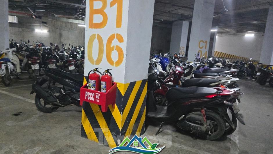 Cận cảnh nhiều chung cư, văn phòng tại quận Hà Đông chưa nghiệm thu PCCC đã đưa vào hoạt động Cận cảnh nhiều chung cư, văn phòng tại quận Hà Đông chưa nghiệm thu PCCC đã đưa vào hoạt động