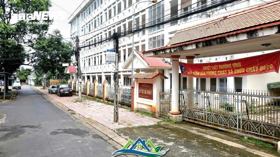 Cận cảnh những khu nhà sắp thành nơi ở của gần 1.000 cán bộ tỉnh Đắk Lắk Cận cảnh những khu nhà sắp thành nơi ở của gần 1.000 cán bộ tỉnh Đắk Lắk