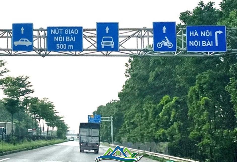 Cận cảnh QL18 Bắc Ninh - Nội Bài vừa được đề xuất thành cao tốc 6 làn xe Cận cảnh QL18 Bắc Ninh - Nội Bài vừa được đề xuất thành cao tốc 6 làn xe
