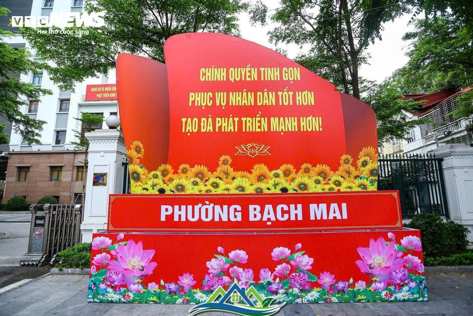 Cận cảnh trụ sở các phường mới của Hà Nội sau sắp xếp