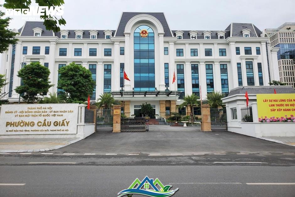 Cận cảnh trụ sở các phường mới của Hà Nội sau sắp xếp