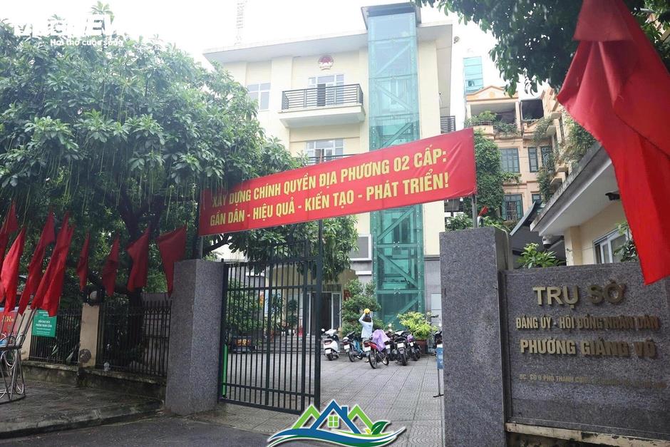 Cận cảnh trụ sở các phường mới của Hà Nội sau sắp xếp
