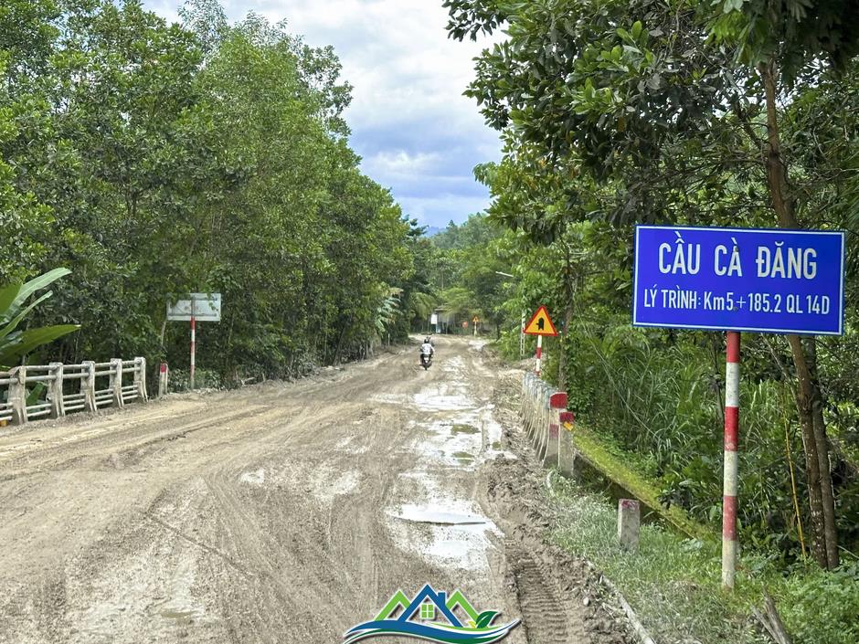 Cận cảnh tuyến đường 'đau khổ' với người dân vùng núi Đà Nẵng Cận cảnh tuyến đường 'đau khổ' với người dân vùng núi Đà Nẵng