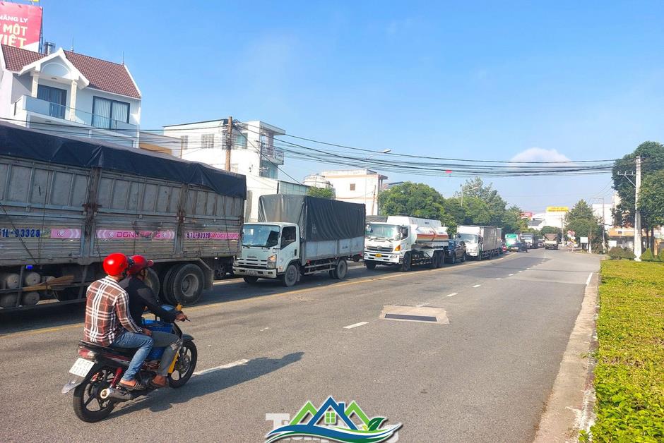 Cận cảnh vị trí đầu tiên trên quốc lộ 13 được chọn làm hầm chui nghìn tỉ