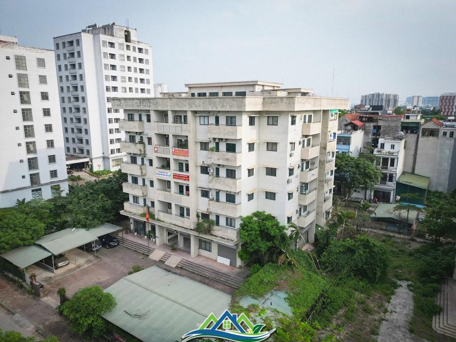 Cảnh hoang tàn, lãng phí tại khu tái định cư bị 'bỏ mặc' giữa Thủ đô