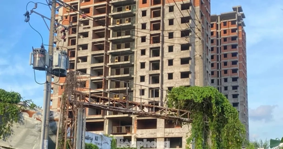 Cảnh tả tơi ở dự án Kingsway Tower, lừa bán cho gần 500 khách hàng