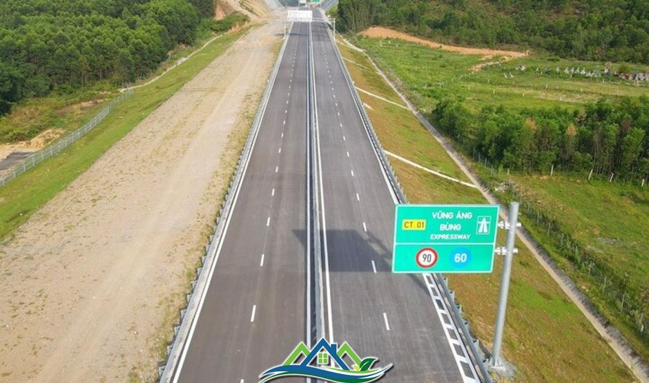 Cao tốc Vũng Áng - Bùng sẽ thông xe ngày 28/8 Cao tốc Vũng Áng - Bùng sẽ thông xe ngày 28/8