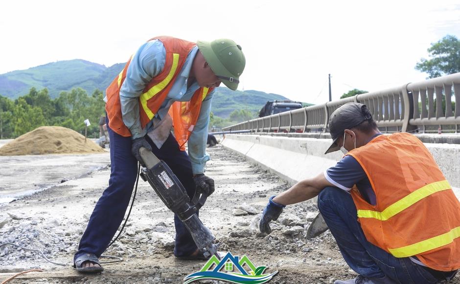 Cầu 'chống nạng gỗ' trên quốc lộ 1A qua Hà Tĩnh hiện ra sao? Cầu 'chống nạng gỗ' trên quốc lộ 1A qua Hà Tĩnh hiện ra sao?