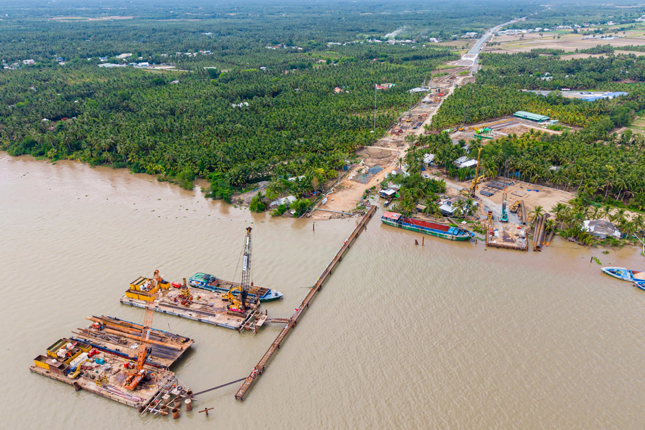 Cầu có trụ tháp cao bằng toà nhà 35 tầng, nhịp chính dài thứ 2 Việt Nam, sẽ rút ngắn 80 km đường từ Cà Mau tới TP.HCM Cầu có trụ tháp cao bằng toà nhà 35 tầng, nhịp chính dài thứ 2 Việt Nam, sẽ rút ngắn 80 km đường từ Cà Mau tới TP.HCM