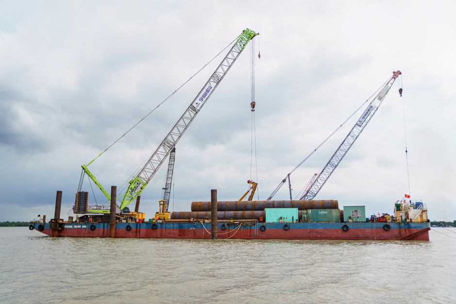 Cầu có trụ tháp cao bằng toà nhà 35 tầng, nhịp chính dài thứ 2 Việt Nam, sẽ rút ngắn 80 km đường từ Cà Mau tới TP.HCM Cầu có trụ tháp cao bằng toà nhà 35 tầng, nhịp chính dài thứ 2 Việt Nam, sẽ rút ngắn 80 km đường từ Cà Mau tới TP.HCM