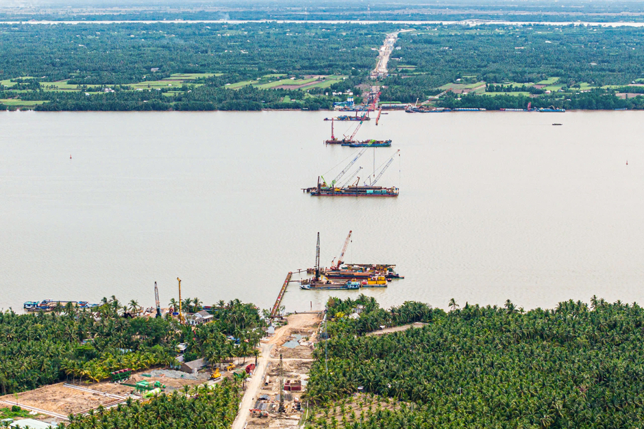 Cầu có trụ tháp cao bằng toà nhà 35 tầng, nhịp chính dài thứ 2 Việt Nam, sẽ rút ngắn 80 km đường từ Cà Mau tới TP.HCM Cầu có trụ tháp cao bằng toà nhà 35 tầng, nhịp chính dài thứ 2 Việt Nam, sẽ rút ngắn 80 km đường từ Cà Mau tới TP.HCM