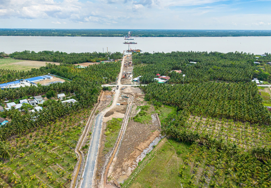 Cầu có trụ tháp cao bằng toà nhà 35 tầng, nhịp chính dài thứ 2 Việt Nam, sẽ rút ngắn 80 km đường từ Cà Mau tới TP.HCM Cầu có trụ tháp cao bằng toà nhà 35 tầng, nhịp chính dài thứ 2 Việt Nam, sẽ rút ngắn 80 km đường từ Cà Mau tới TP.HCM