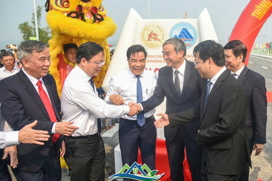 Cầu hơn 270 tỷ đồng ở Đà Nẵng thi công xong 'nằm chờ' đường dẫn Cầu hơn 270 tỷ đồng ở Đà Nẵng thi công xong 'nằm chờ' đường dẫn