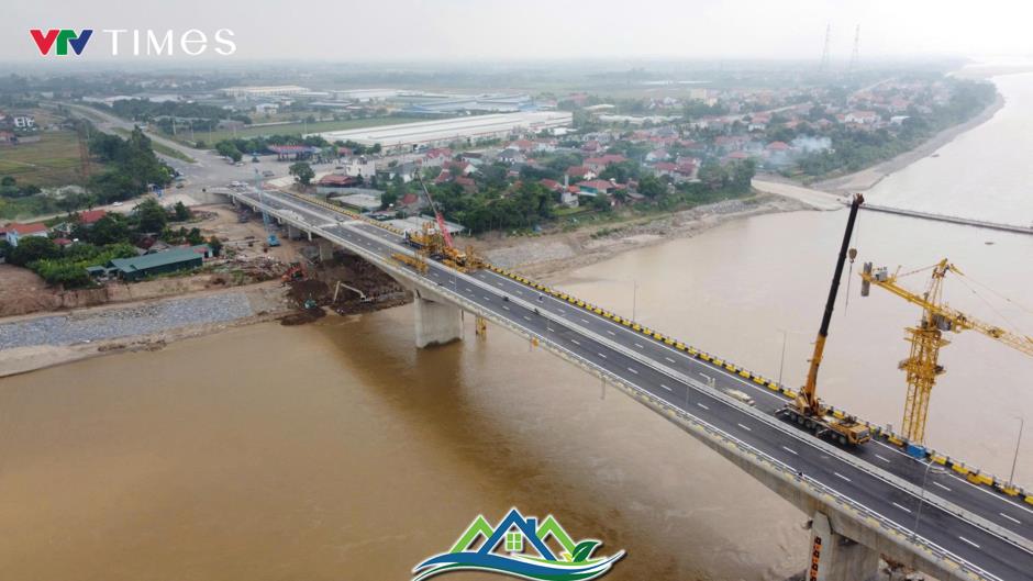 Cầu Phong Châu hoàn thành vượt tiến độ, mở ra kỳ vọng mới