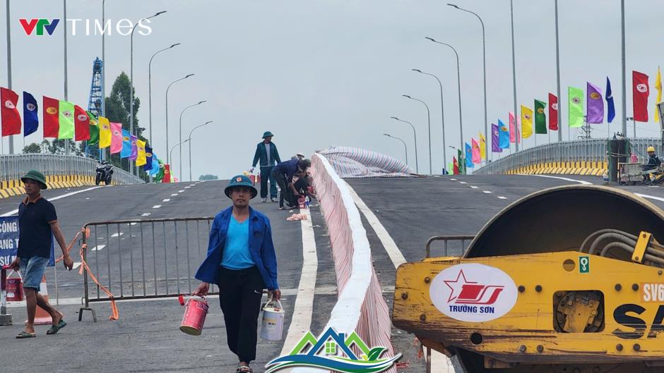 Cầu Phong Châu hoàn thành vượt tiến độ, mở ra kỳ vọng mới
