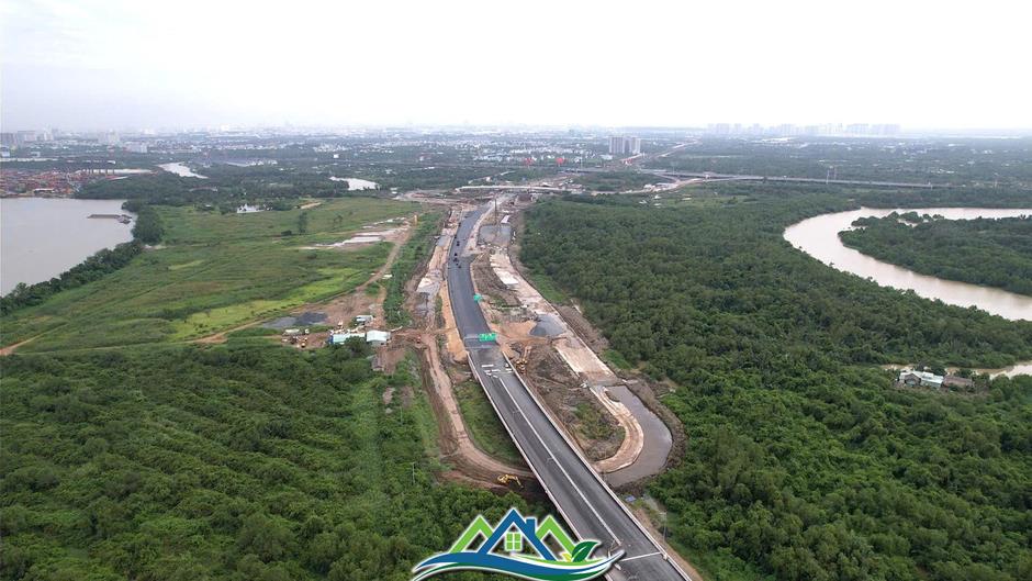 Cây cầu hơn 1.600 tỷ trên Vành đai 3 TPHCM trước ngày khai thác Cây cầu hơn 1.600 tỷ trên Vành đai 3 TPHCM trước ngày khai thác