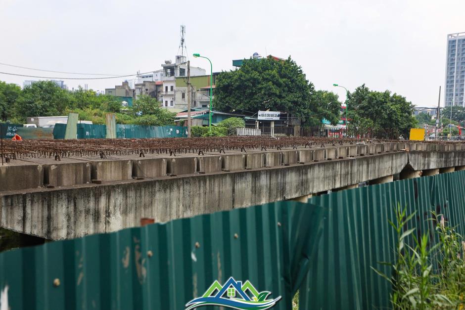 Cây cầu trên tuyến đường nghìn tỷ ở Hà Nội tái thi công sau nhiều năm bỏ hoang Cây cầu trên tuyến đường nghìn tỷ ở Hà Nội tái thi công sau nhiều năm bỏ hoang
