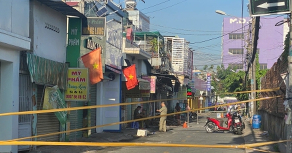 Cháy nhà 2 tầng ở TP.HCM, 1 người tử vong