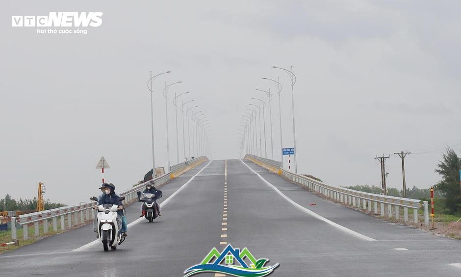 Chiêm ngưỡng cầu sông Hồng gần 1.000 tỷ đồng nối Hưng Yên với Ninh Bình Chiêm ngưỡng cầu sông Hồng gần 1.000 tỷ đồng nối Hưng Yên với Ninh Bình