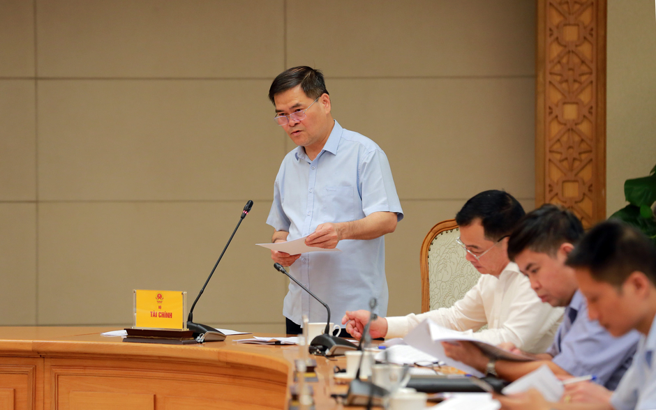 Chính phủ họp với lãnh đạo các Bộ và 17 tỉnh, thành phố bàn nhiều nội dung quan trọng liên quan đến đất đai Chính phủ họp với lãnh đạo các Bộ và 17 tỉnh, thành phố bàn nhiều nội dung quan trọng liên quan đến đất đai