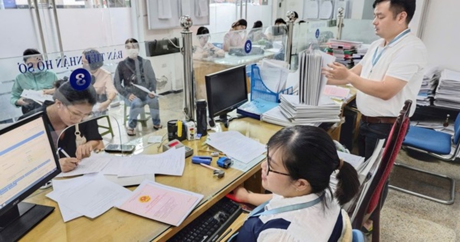 Chính thức từ hôm nay 9/6, người dân Hà Nội không phải xếp hàng xin giấy phép xây dựng, 12 thủ tục xây dựng sẽ nhận hồ sơ trực tuyến