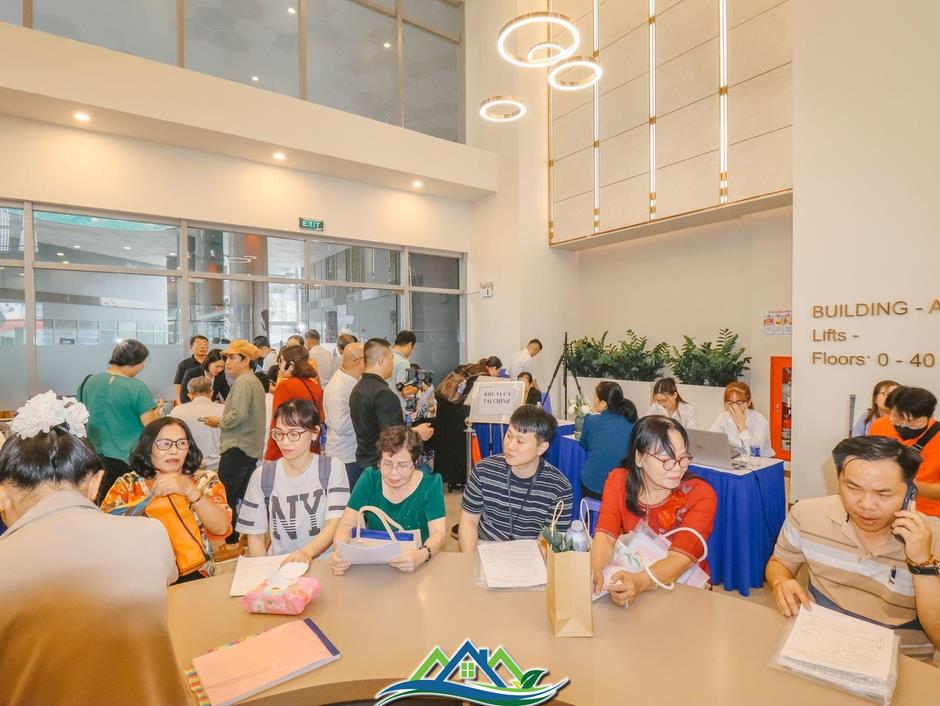 Chọn đầu tư căn hộ tốt bậc nhất, nhận ngay ưu đãi đến 12,5% Chọn đầu tư căn hộ tốt bậc nhất, nhận ngay ưu đãi đến 12,5%