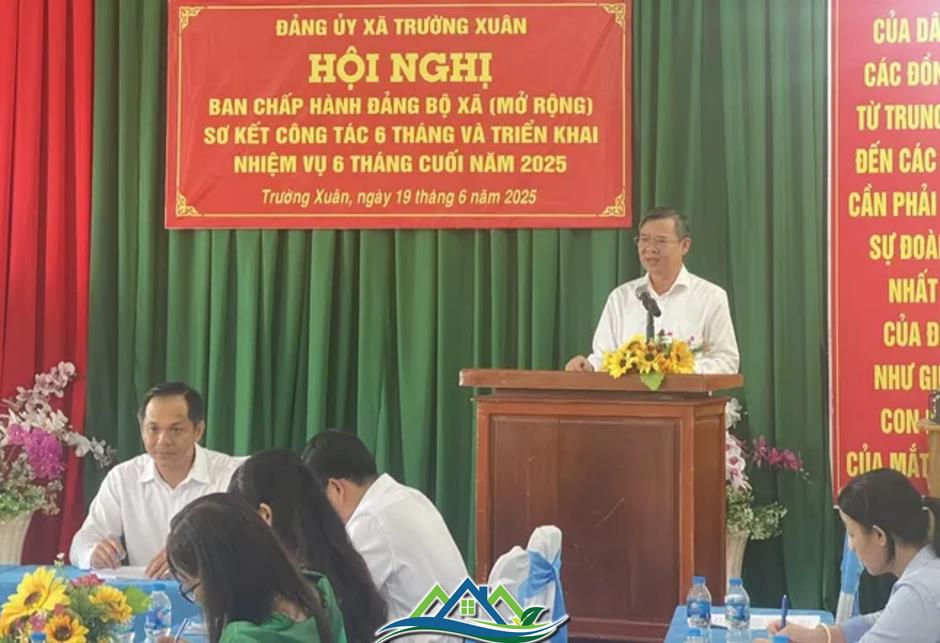Chủ tịch Cần Thơ: 'Không vì sáp nhập mà kêu người dân phải chờ' Chủ tịch Cần Thơ: 'Không vì sáp nhập mà kêu người dân phải chờ'