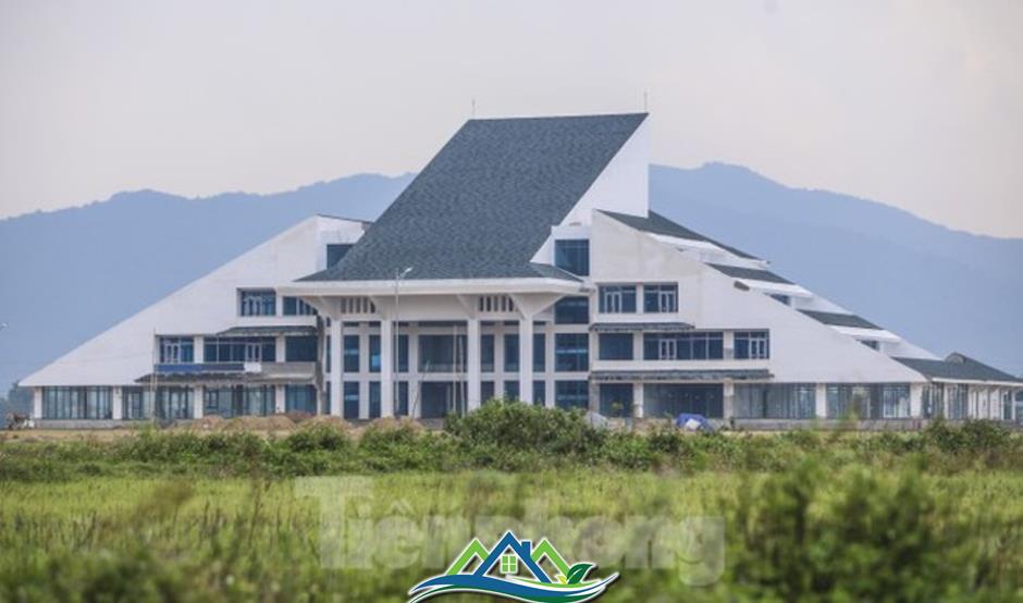 Chủ tịch Hà Tĩnh chỉ đạo vụ đổ xô đi đăng ký biến động đất đai sau sáp nhập Chủ tịch Hà Tĩnh chỉ đạo vụ đổ xô đi đăng ký biến động đất đai sau sáp nhập